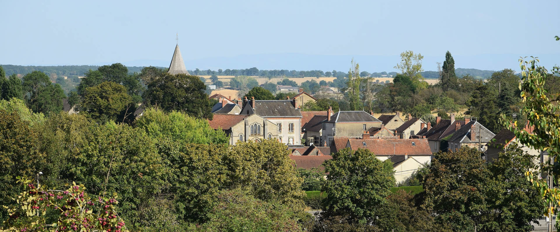 Bienvenue à Deux-Chaises dans l'Allier 03, en Bourbounnais